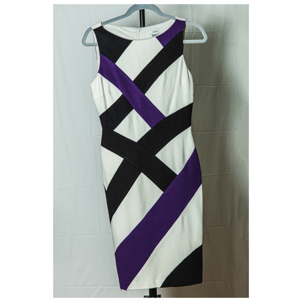 Cache - Sheath Dress